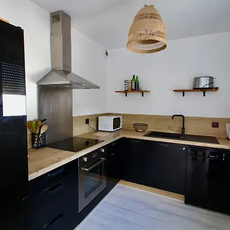 Charmante Maison Avec Piscine 别墅 *